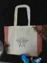 Cabas brodé – Abeille & carreaux vieux rose